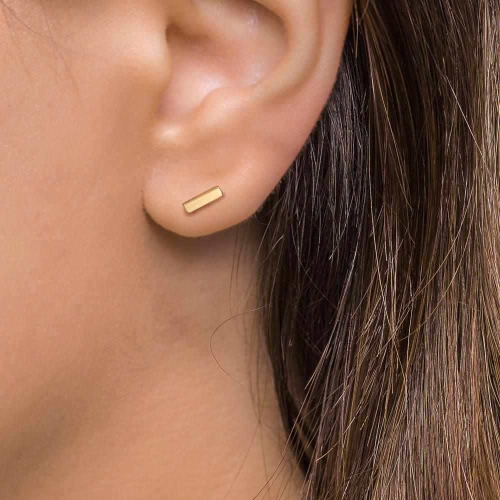 Stud earrings 9k Yellow Gold